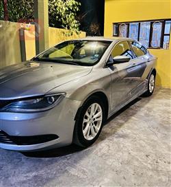 Chrysler 200